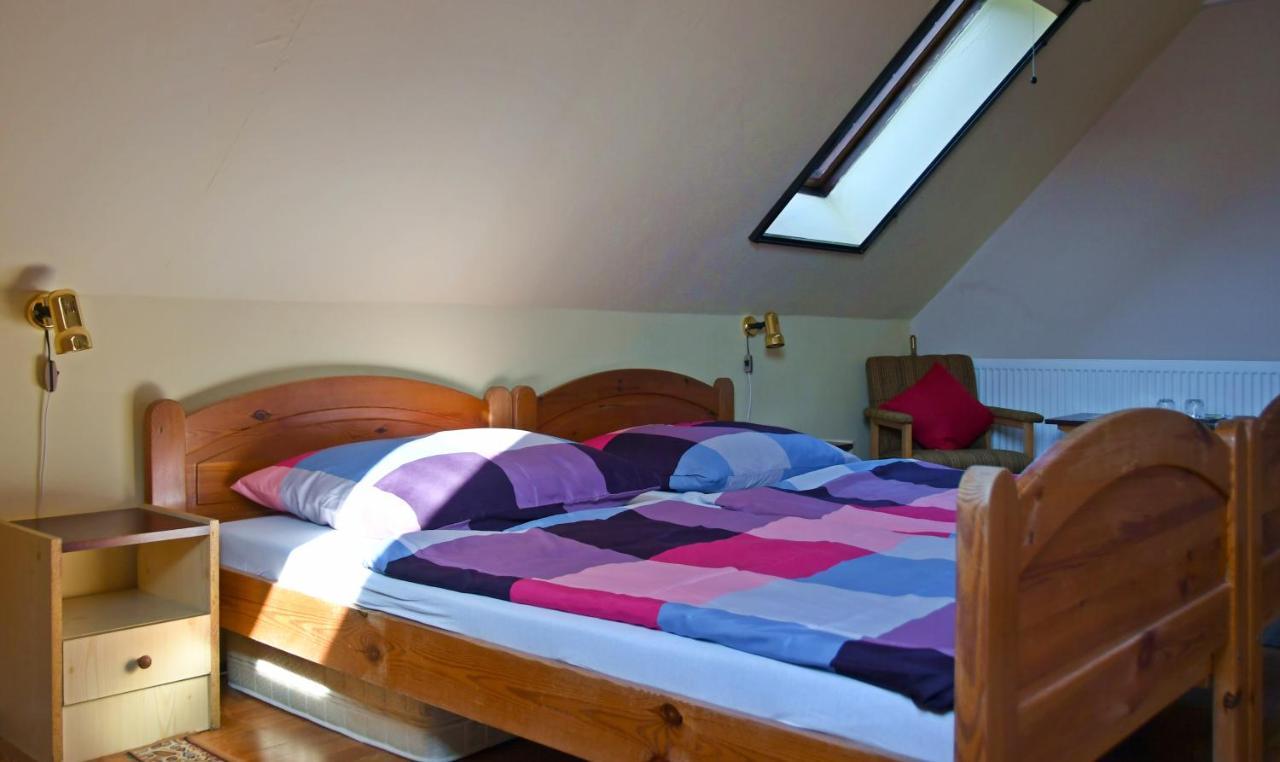 Pigal Panzio Bed & Breakfast Badacsonyörs Екстериор снимка