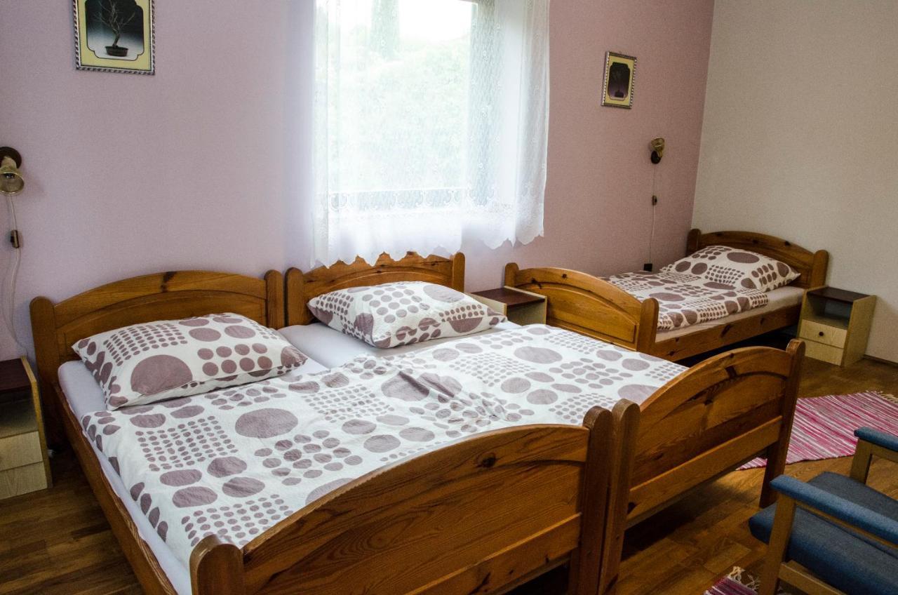 Pigal Panzio Bed & Breakfast Badacsonyörs Екстериор снимка